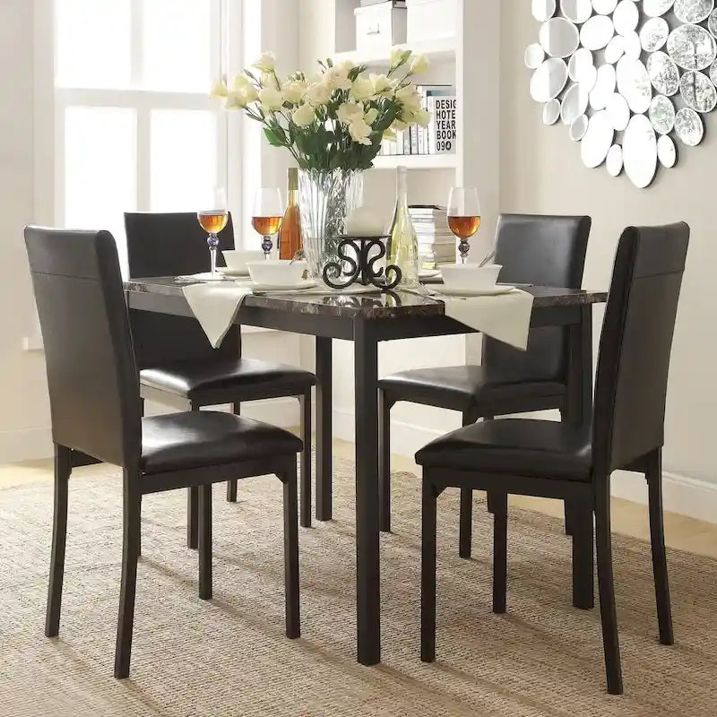 Ensemble de salle à manger 5 pièces en métal avec plateau imitation marbre et chaises rembourrées