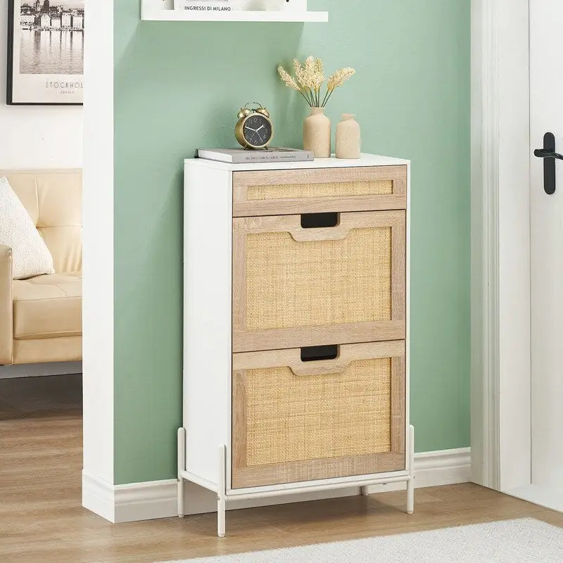 Meuble à chaussures noir moderne avec 2 portes abattantes, tiroir supérieur et design en rotin – Rangement pour entrée