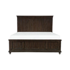 Chambre 3 pièces avec lit, table de chevet et commode finition charbon de bois flotté