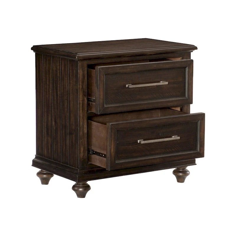 Chambre 3 pièces avec lit, table de chevet et commode finition charbon de bois flotté